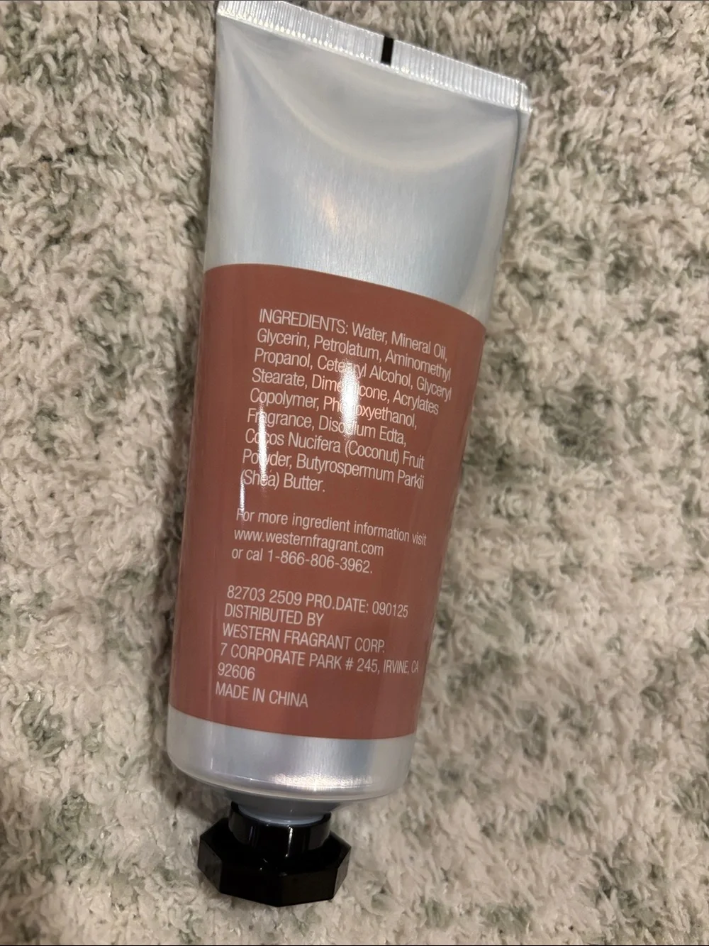 Natural Breeze Scented Coconut Shea Ultra Moisturizing Hand Cream NWT 3oz